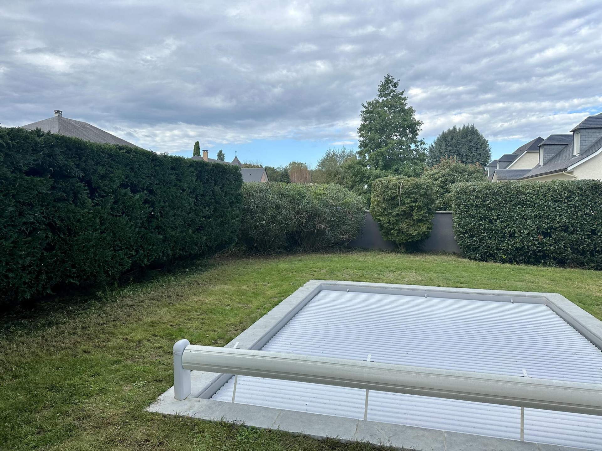 Intervention, entretien de jardin et taille de haies à Odos Intervention, entretien de jardin et taille de haies à Odos